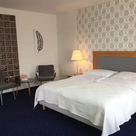 Dvur Hotel 3*