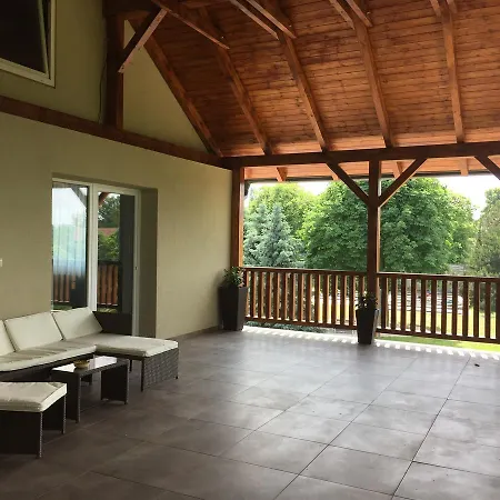 Hotel Dvur Krnsko